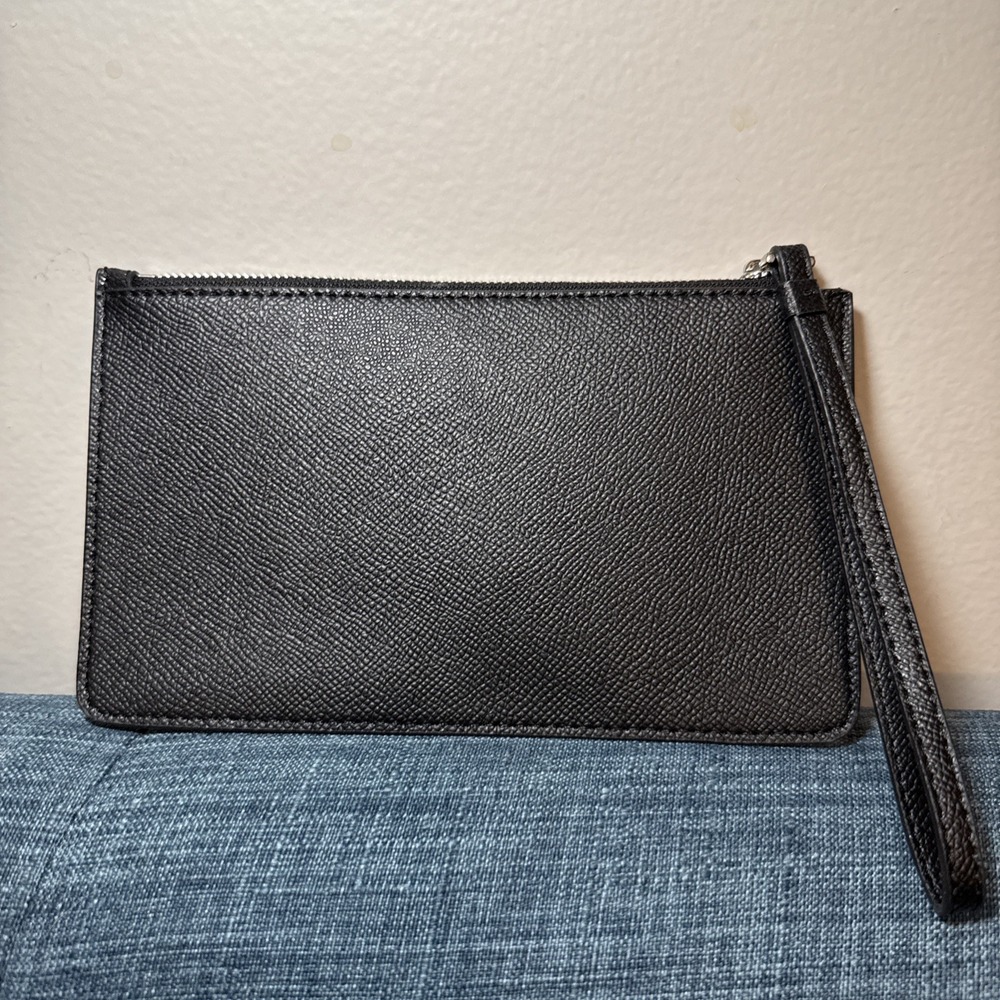 NWOT Black Coach Wristlet Wallet The Glitter Collection With Silver Stars - Picture 4 of 7